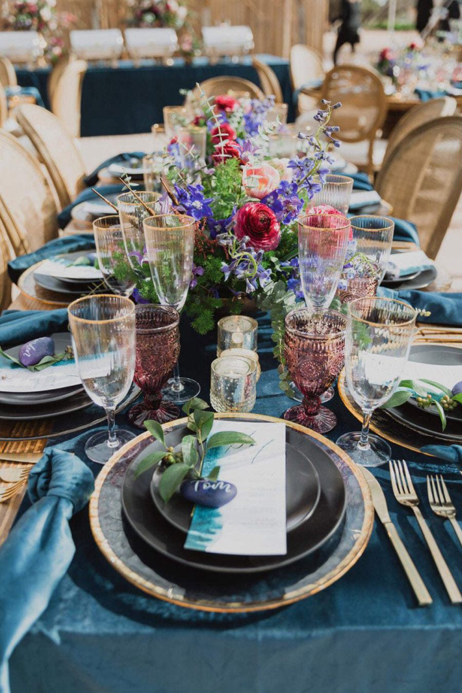 CLASSIC BLUE EN LAS BODAS DE 2020 pantone-2020 