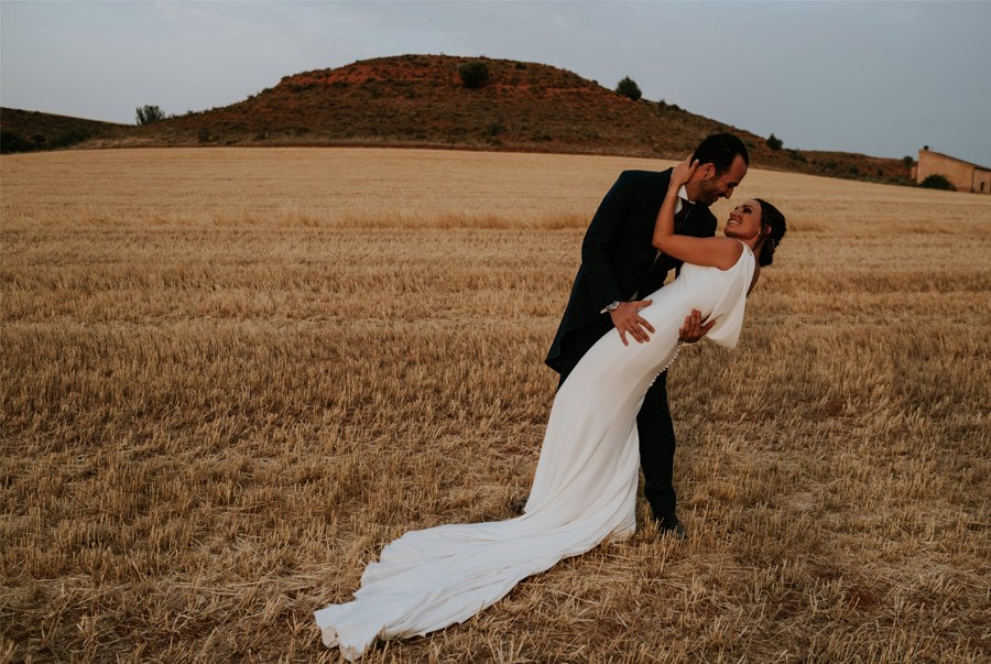 ANDREA & ADRIANO: UNA BODA LLENA DE LUZ boda-reportaje 