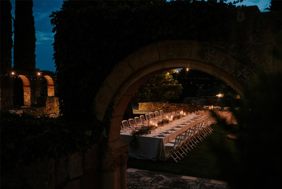 ANDREA & ADRIANO: UNA BODA LLENA DE LUZ decoracion-mesas-boda 