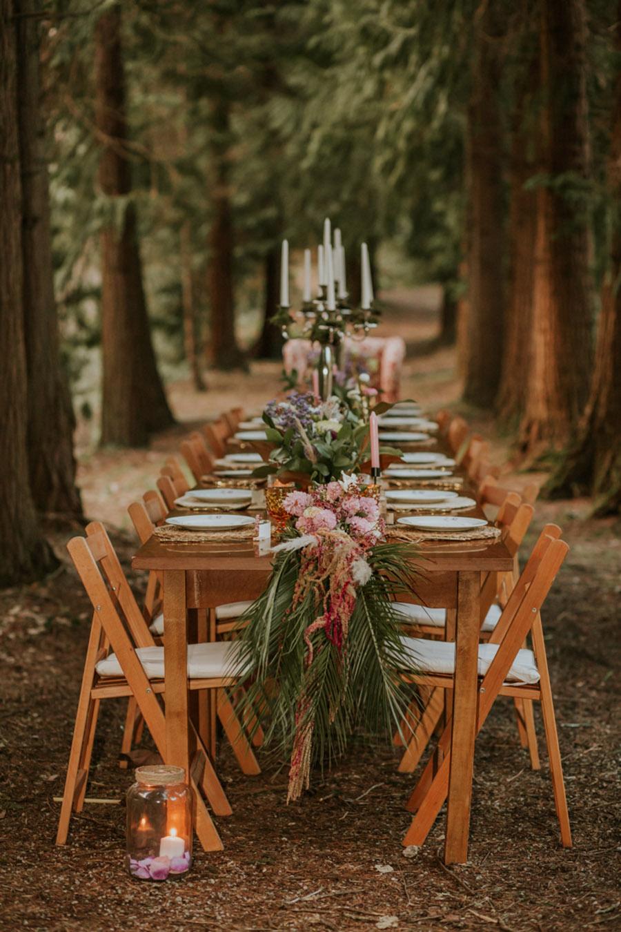 BODA MÁGICA EN EL BOSQUE mesa-rustica 