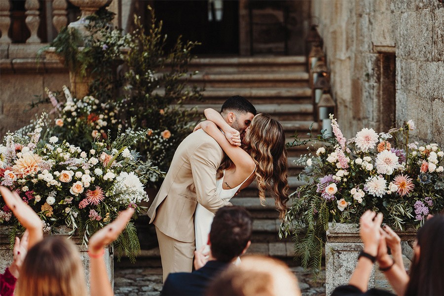 ITALIAN WEDDING abrazo-novios-1 