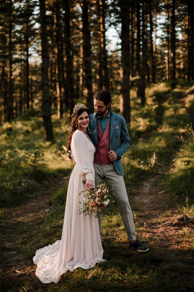 VERÓNICA Y AITOR: CUANDO EL AMOR TODO LO PUEDE bosque-boda-683x1024 