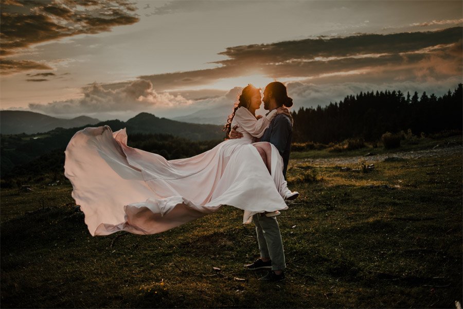 VERÓNICA Y AITOR: CUANDO EL AMOR TODO LO PUEDE editorial-boda 