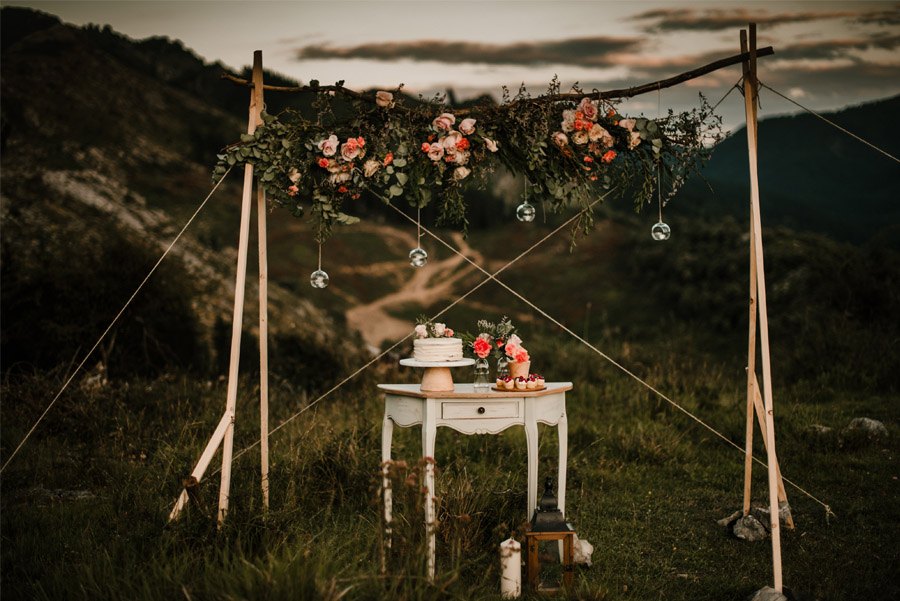 VERÓNICA Y AITOR: CUANDO EL AMOR TODO LO PUEDE mesa-dulce 