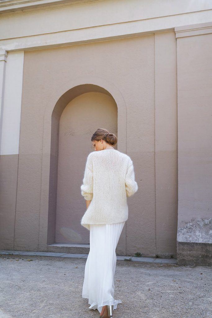 TENDENCIA: NOVIAS CON CÁRDIGAN novia-con-cardigan-683x1024 