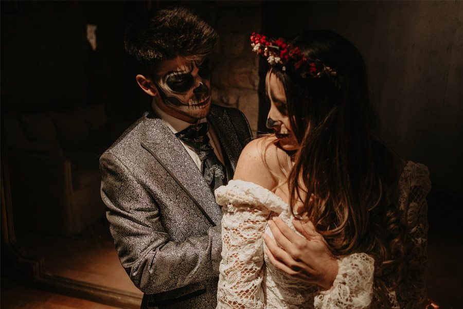 SAMHAIN, VIDA Y MUERTE, AMOR Y DOLOR editorial-dia-muertos-1 