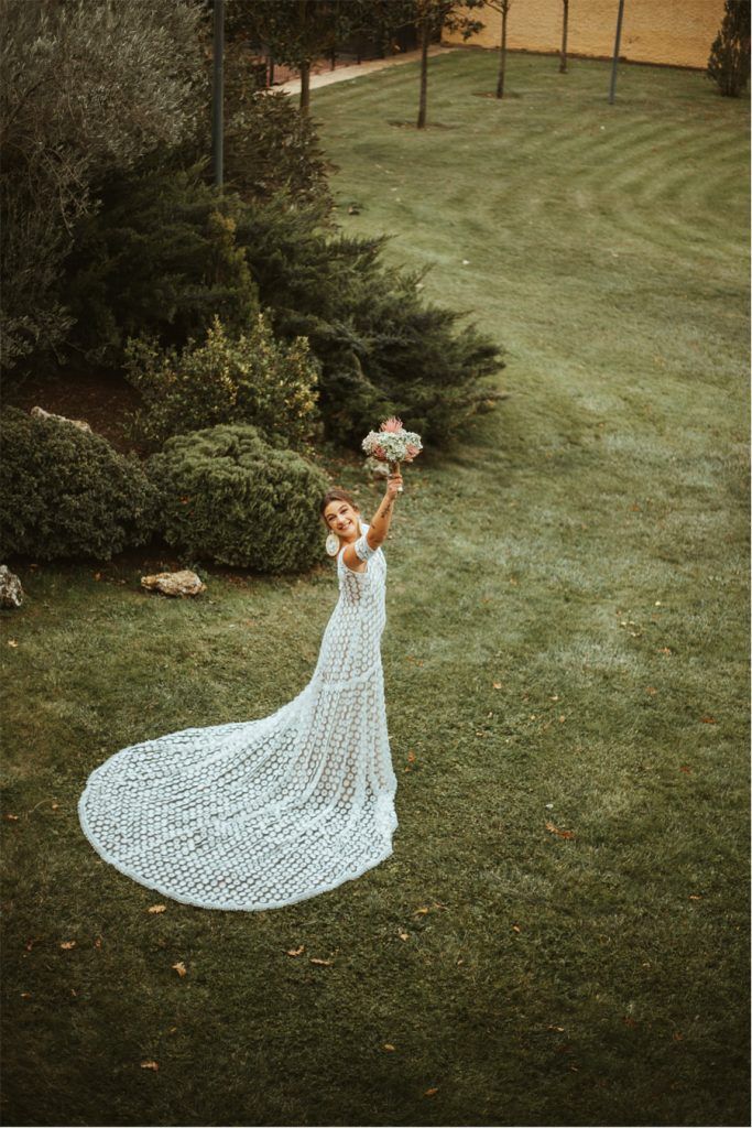 BODA EN UN CASERÍO CASTELLANO novia-fotos-683x1024 