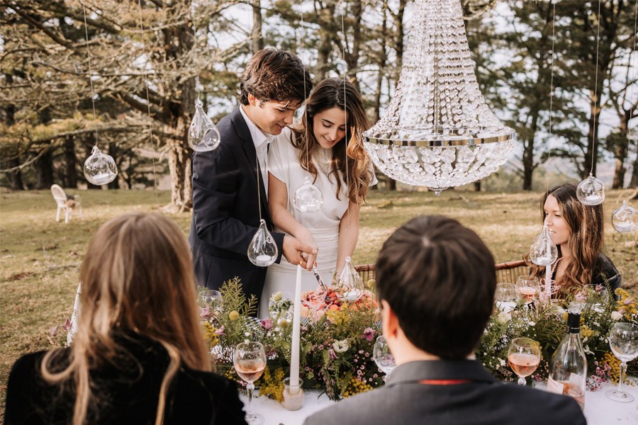 UNA BODA ÍNTIMA EN EL MONTE VASCO pastel-boda-1 