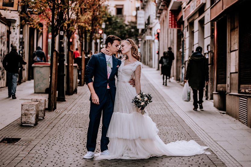 CITY WEDDING