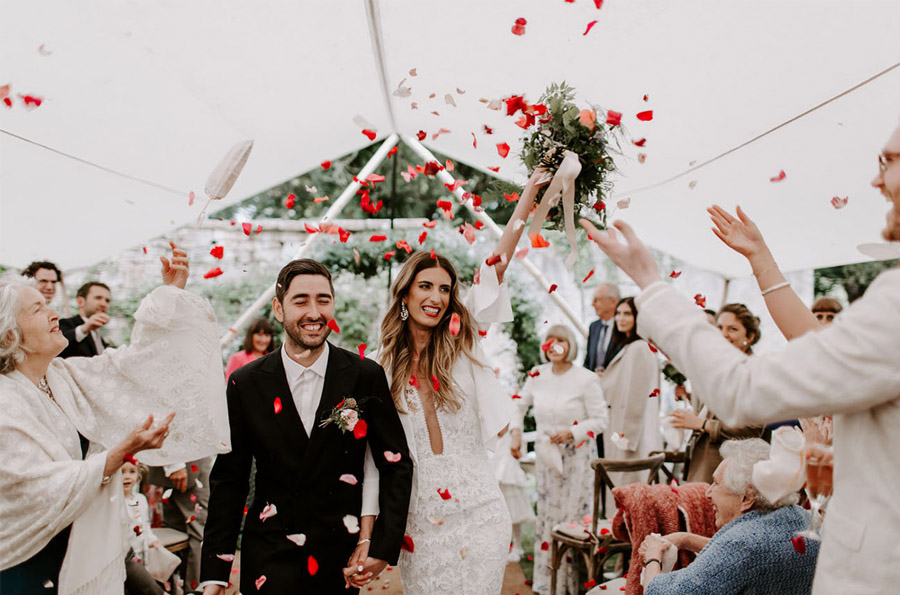 ZOE & JACOB: BODA EN LA CAMPIÑA INGLESA salida-novios-1 