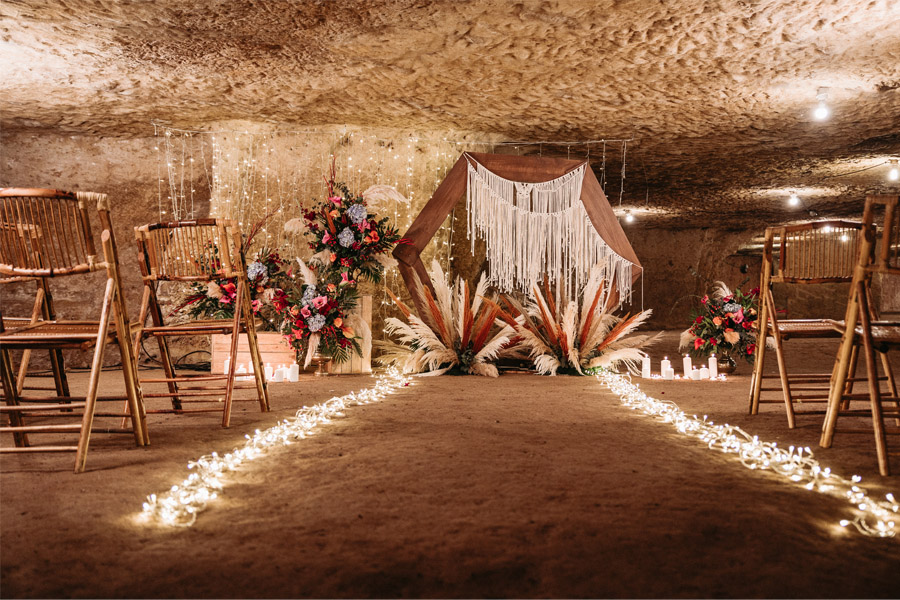 OMNIA VINCIT AMOR, EL AMOR TODO LO PUEDE decoracion-ceremonia 