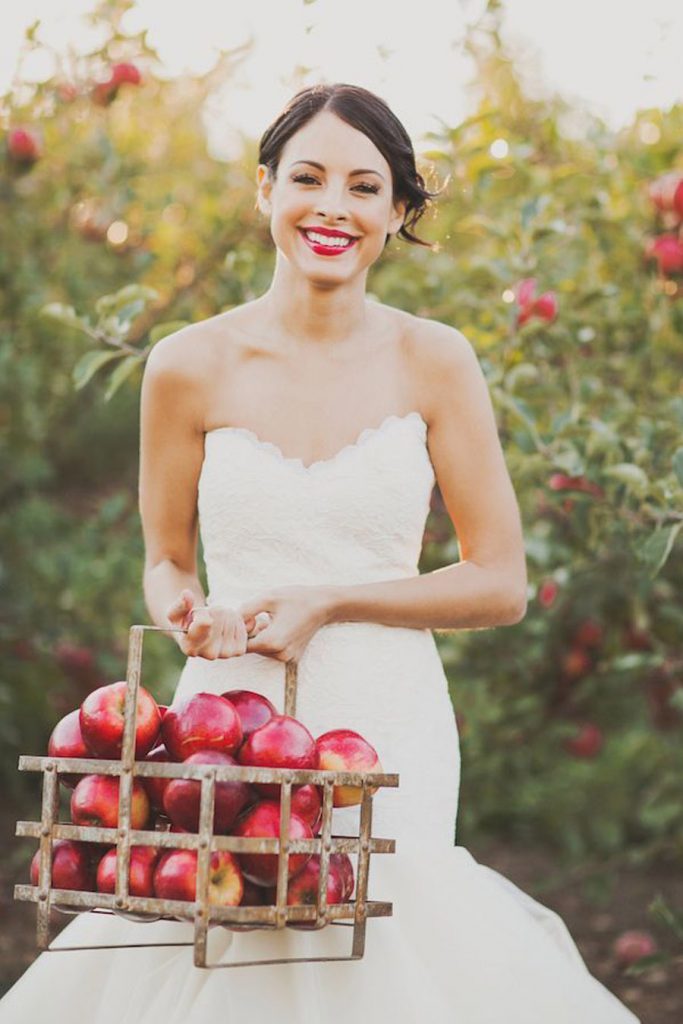 DECORA TU BODA CON MANZANAS boda-de-otono-683x1024 