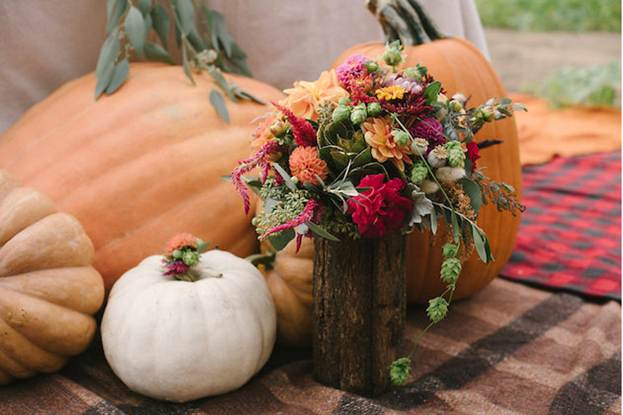 INSPIRACIÓN PARA UNA BODA ÍNTIMA DE OTOÑO deco-calabazas 