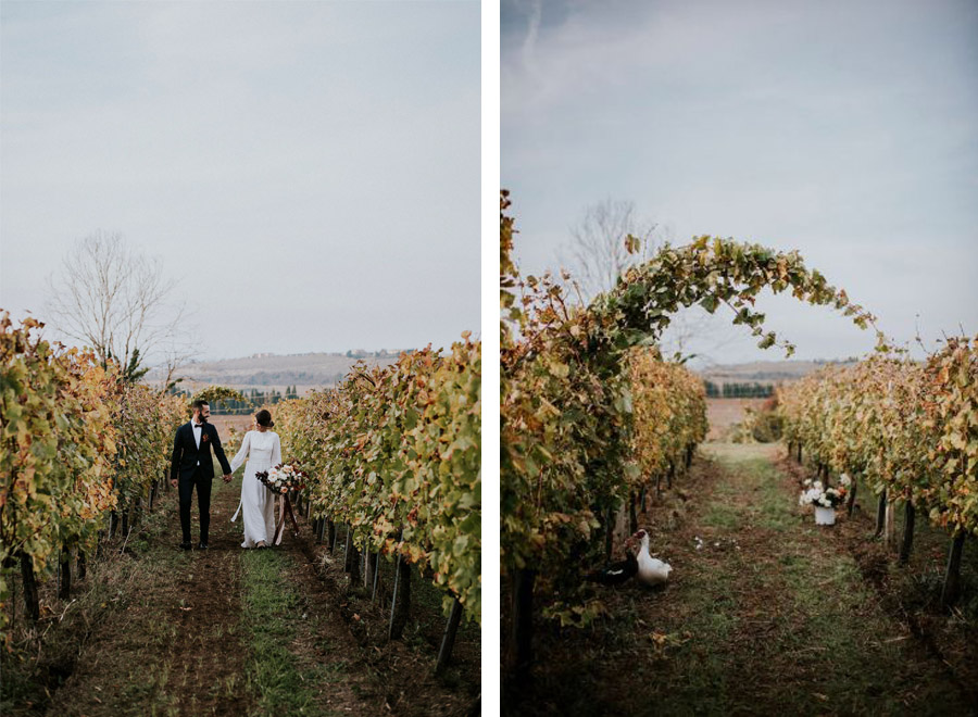 UNA BODA DE OTOÑO EN LA CAMPIÑA ITALIANA llegada-novios 