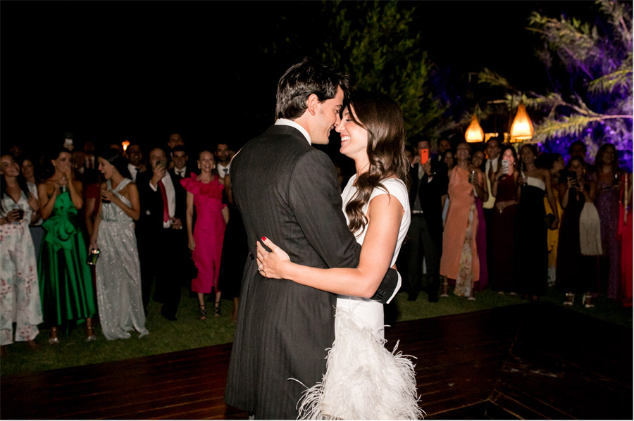 AURORA & JAVI: VERANO EN MARBELLA baile-novios 