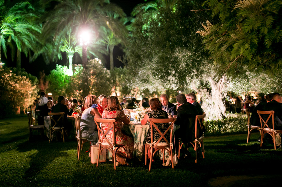 AURORA & JAVI: VERANO EN MARBELLA cena-boda 