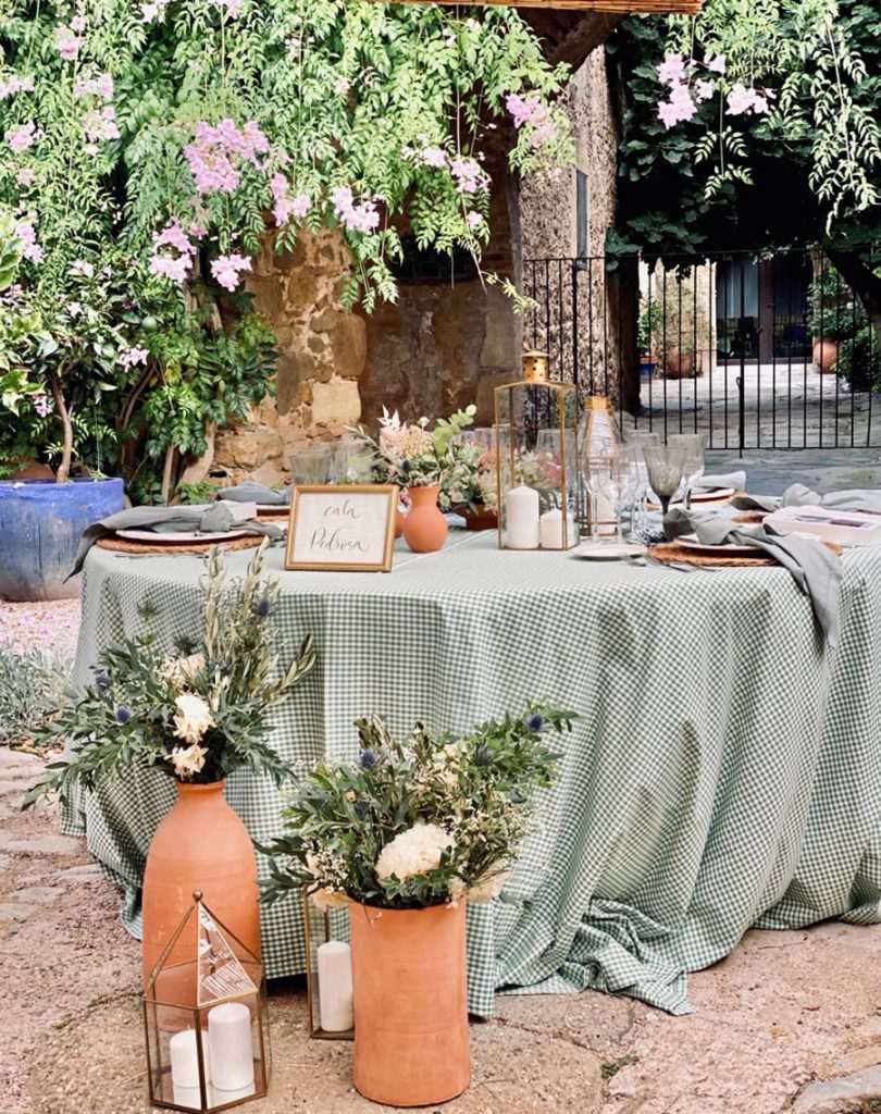 ALBERT Y NURIA: BODA EN EL EMPORDÀ deco-mesa-boda-810x1024 