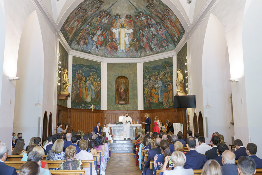 ALBERT Y NURIA: BODA EN EL EMPORDÀ iglesia-boda 