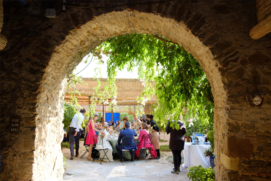 ALBERT Y NURIA: BODA EN EL EMPORDÀ invitados-boda-1 