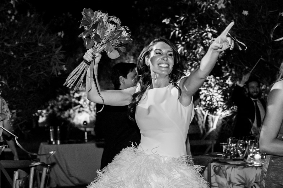 AURORA & JAVI: VERANO EN MARBELLA novia-ramo 