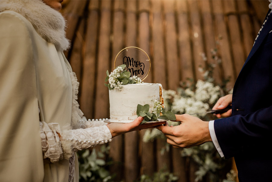 UN MÁGICO DÍA DE INVIERNO pastel-boda 