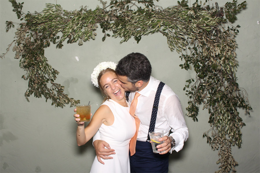 ALBERT Y NURIA: BODA EN EL EMPORDÀ photobooth-boda 