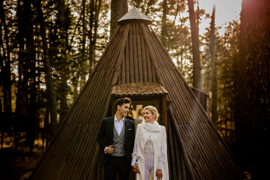 UN MÁGICO DÍA DE INVIERNO teepee-novios 