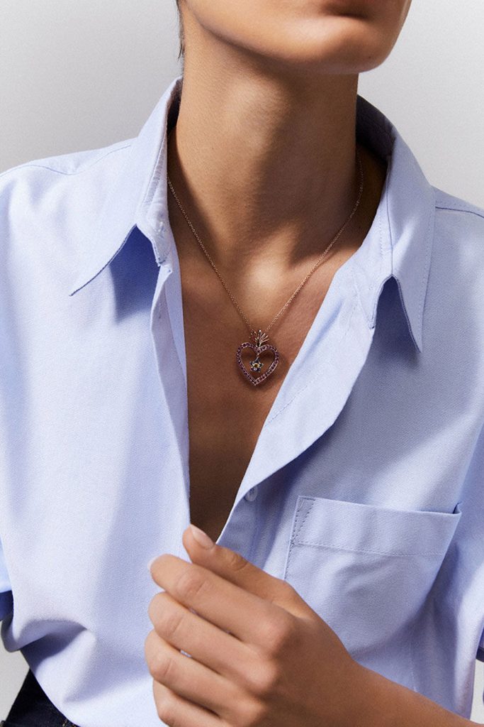 LOS AMULETOS DE FRIDA, UN HOMENAJE AL DÍA DE DIFUNTOS frida-683x1024 