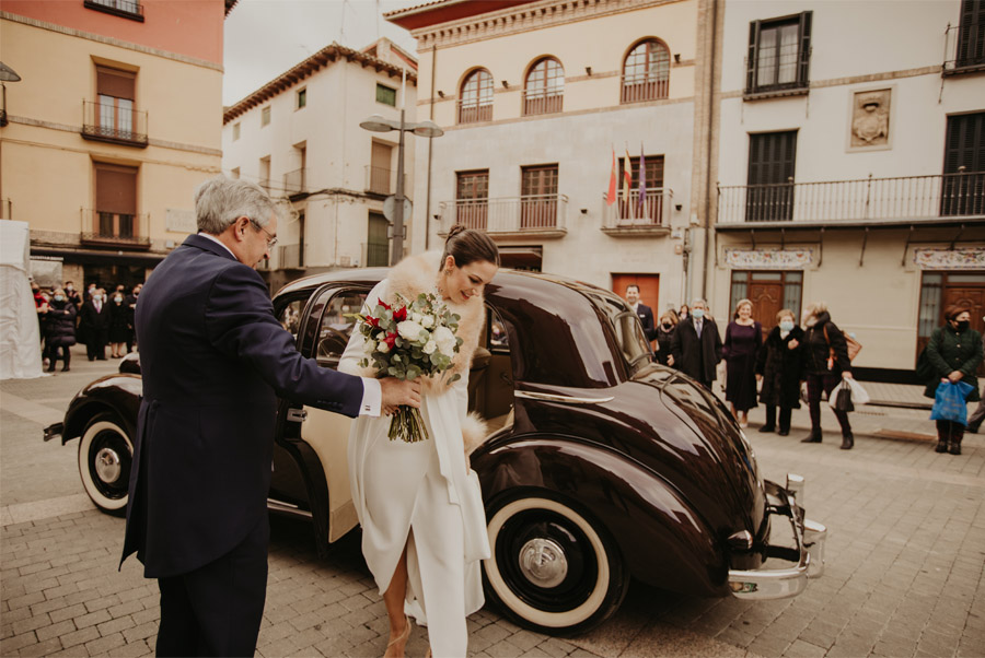 MARINA & UNAI: UNA BODA EN NAVIDAD llegada-novia-1 