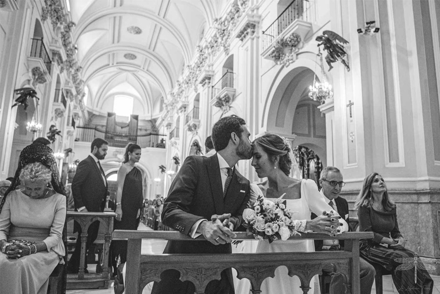 GEMA & PABLO: LA FUERZA DEL DESTINO novios-iglesia 