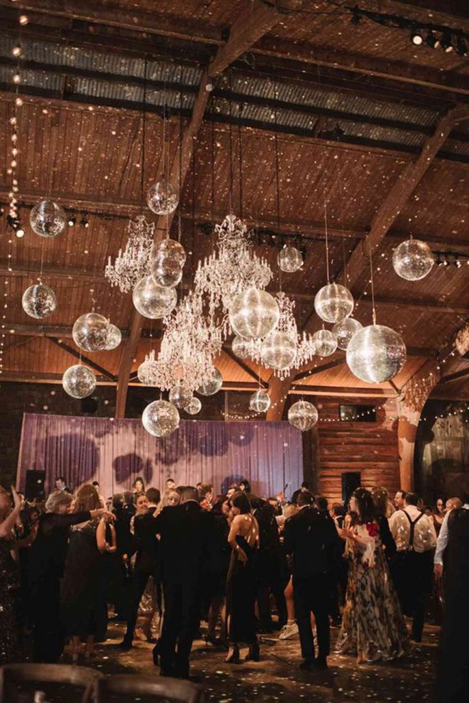 DISCO BALLS disco-balls-bodas-683x1024 