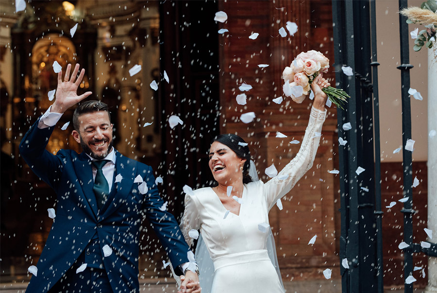 INMA & FRAN: UNA FIESTA INOLVIDABLE salida-novios 