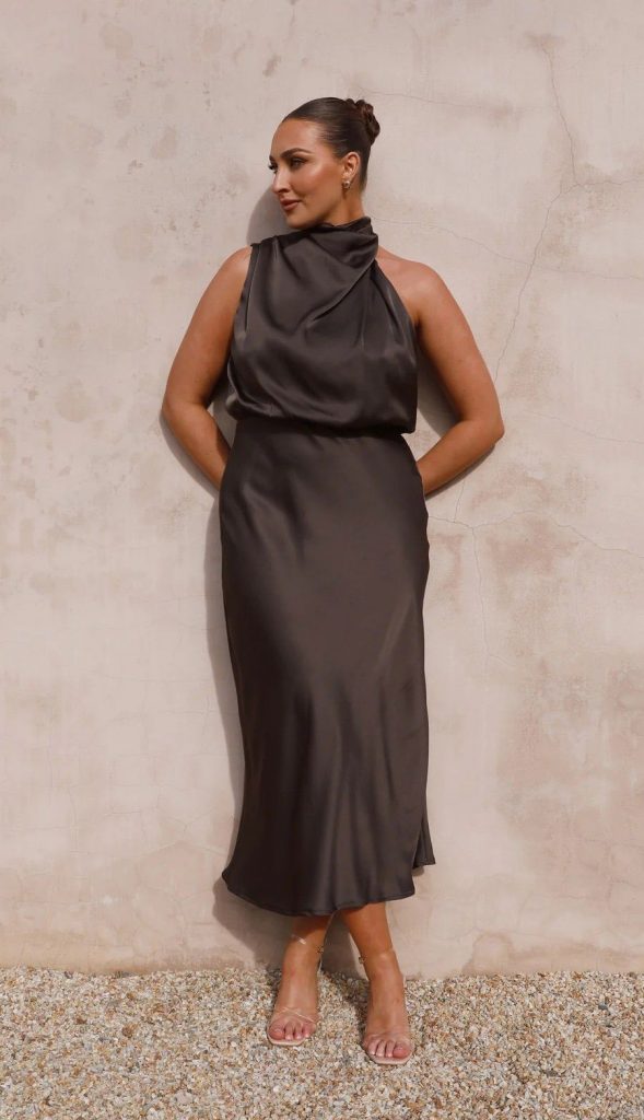 EL VESTIDO PERFECTO PARA INVITADAS REALES invitadas-boda-1-589x1024 