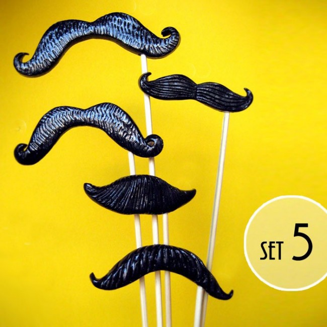 Set de 5 bigotes: Los imprescindibles de tu photobooth