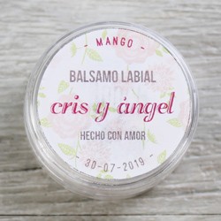 Bálsamo labial hidratante: El detalle útil para invitadas