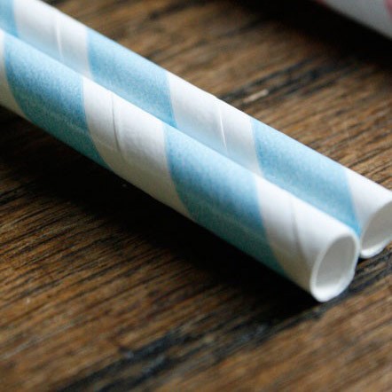 Cañitas rayas azul celeste 25 uds.: Detalles fiesta