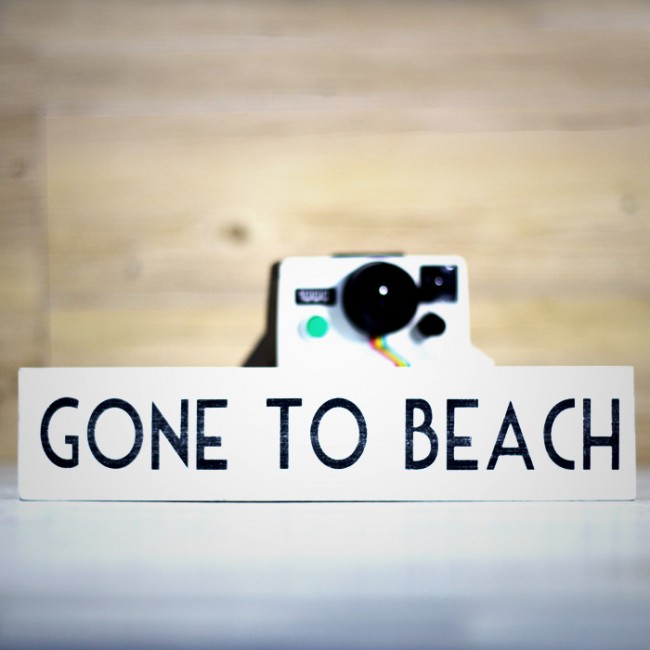 Cartel de madera Gone to the Beach: Carteles originales