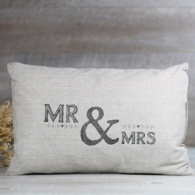 Cojín Mr & Mrs: Detalles únicos