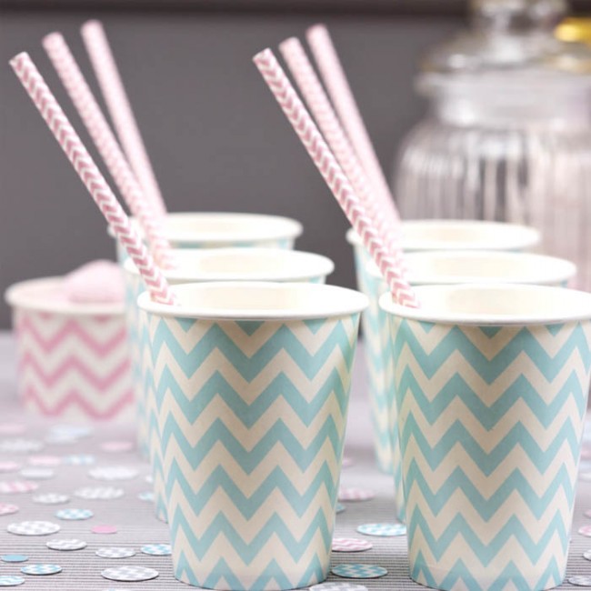 Vasos desechables azul celeste Chevron (8 uds.)