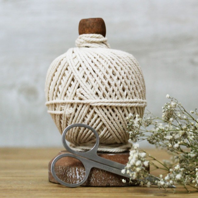 Conjunto de cuerda y tijeras