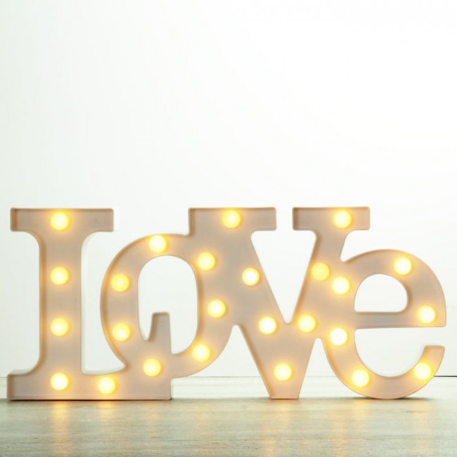 Letras Love luminosas