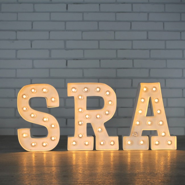 Letras Sra iluminadas