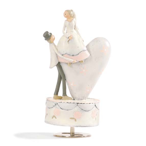 Novios tarta boda