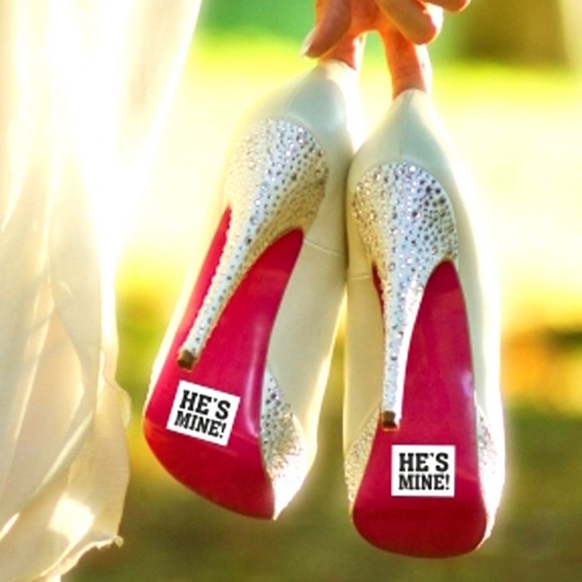 Adhesivos para zapatos de novios: Mensajes con humor