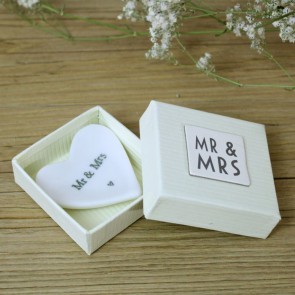 Corazón de cerámica Mr & Mrs