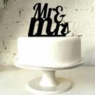 Cake topper Mr and Mrs