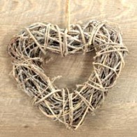 Corazón colgante rústico marrón