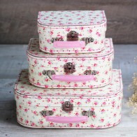 Maletitas de cartón rosas