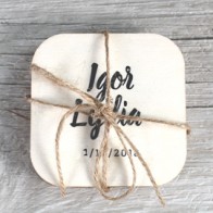 Posavasos de madera personalizable (2 uds.)