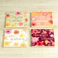 Posavasos con mensaje y flores